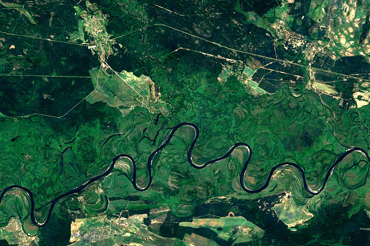 Pcič: satellite view of the mouth