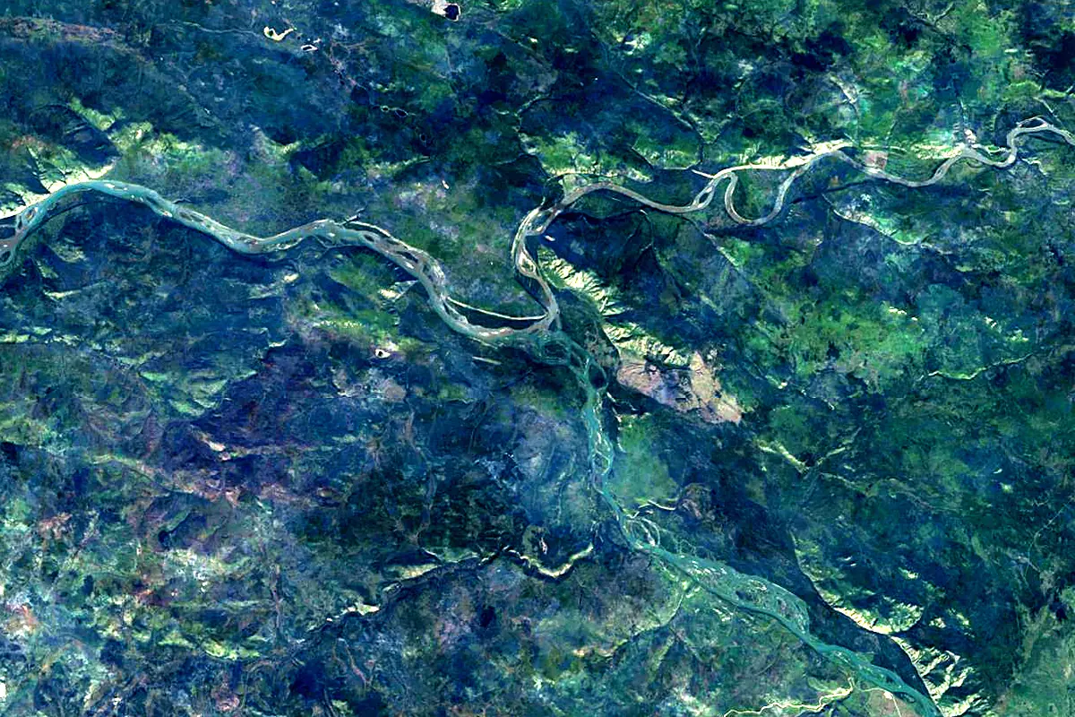 Pelly River: satellite view of the mouth