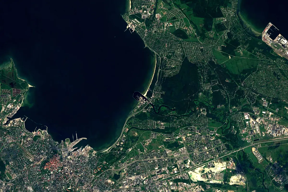 Pirita River: satellite view of the mouth