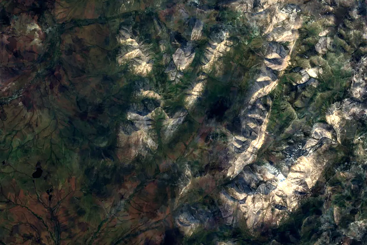 Porcupine River: satellite view of the source