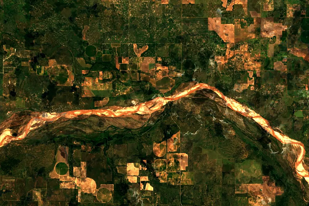 Red River: satellite view of the source