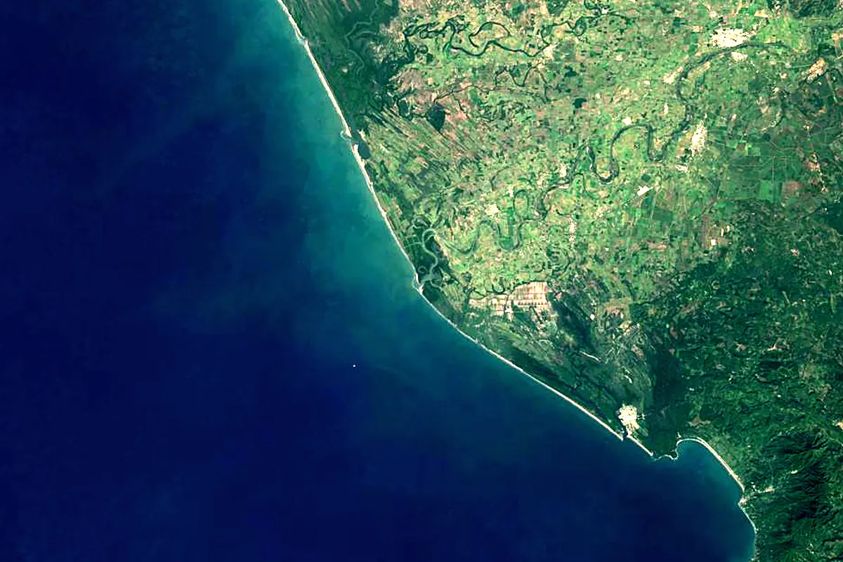 Río Grande de Santiago: satellite view of the mouth