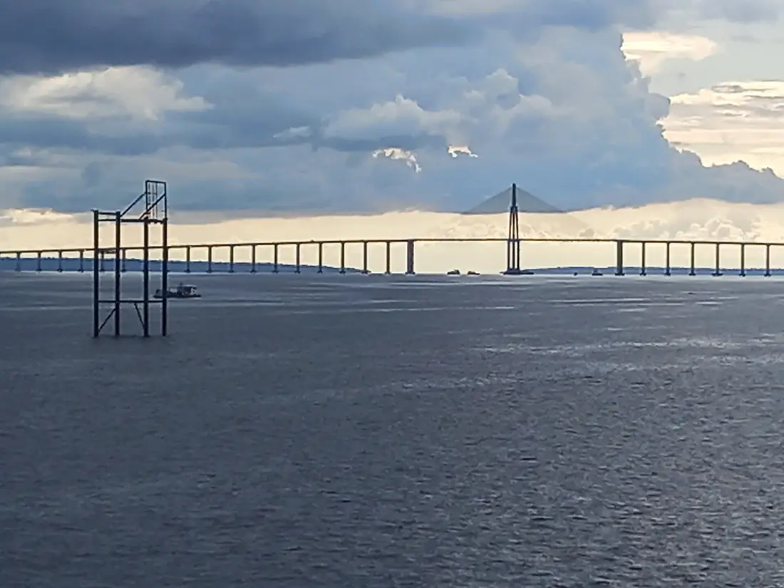 PONTE SOBRE O RIO NEGRO AMAZONAS