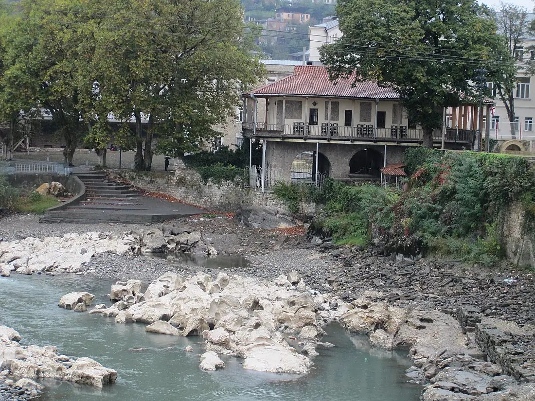 'Okros Chardakhi', at the Rioni river