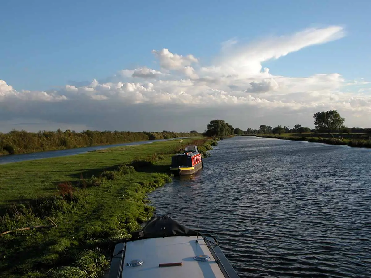 DSCN1566-goba-mooring-after-brownshill-staunch 1200x900