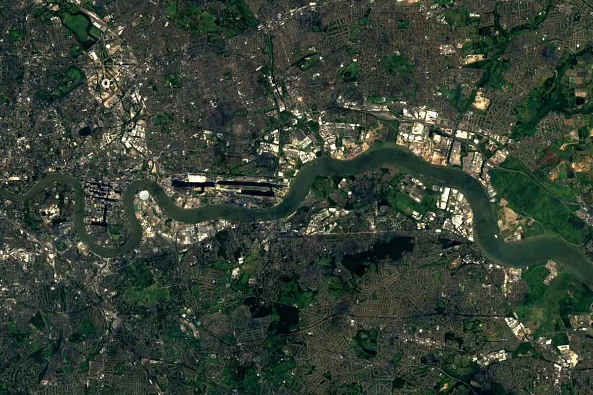 River Lea: satellite view of the mouth