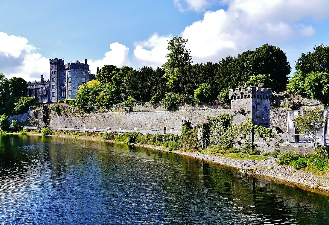 Kilkenny Kilkenny Castle Exterior North Side & River Nore 1