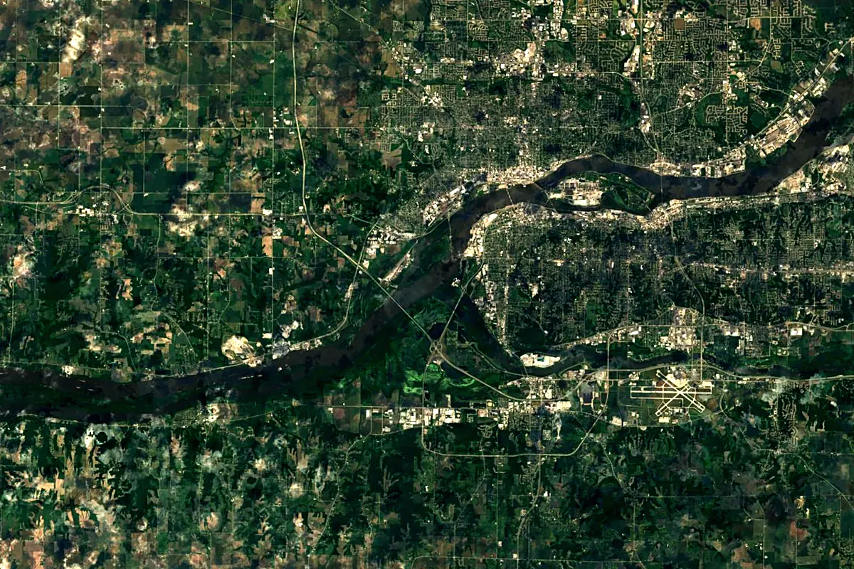 Rock River: satellite view of the mouth