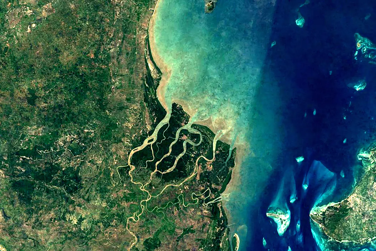Rufiji River: satellite view of the mouth