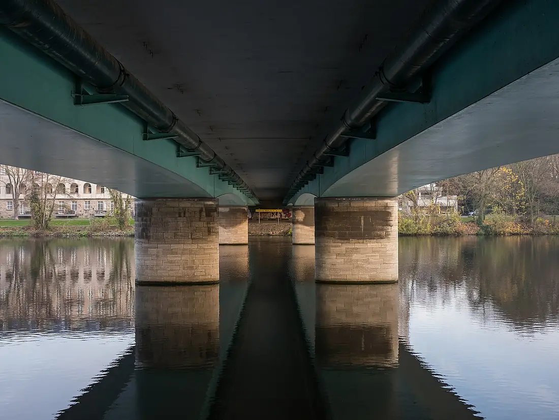 Mülheim-Ruhr - Schlossbrücke 03