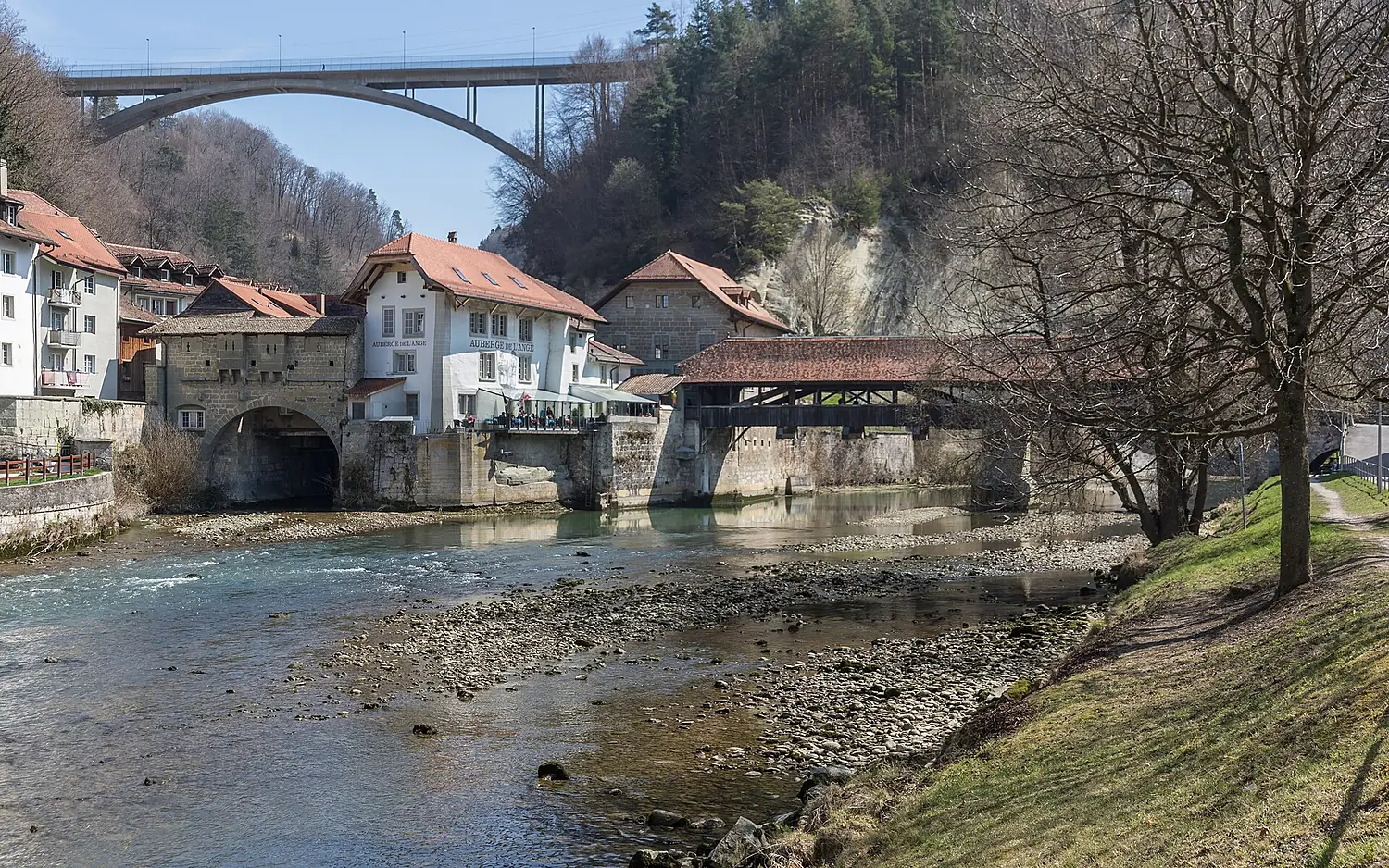 Fribourg - Brücken über Saane und Galtera