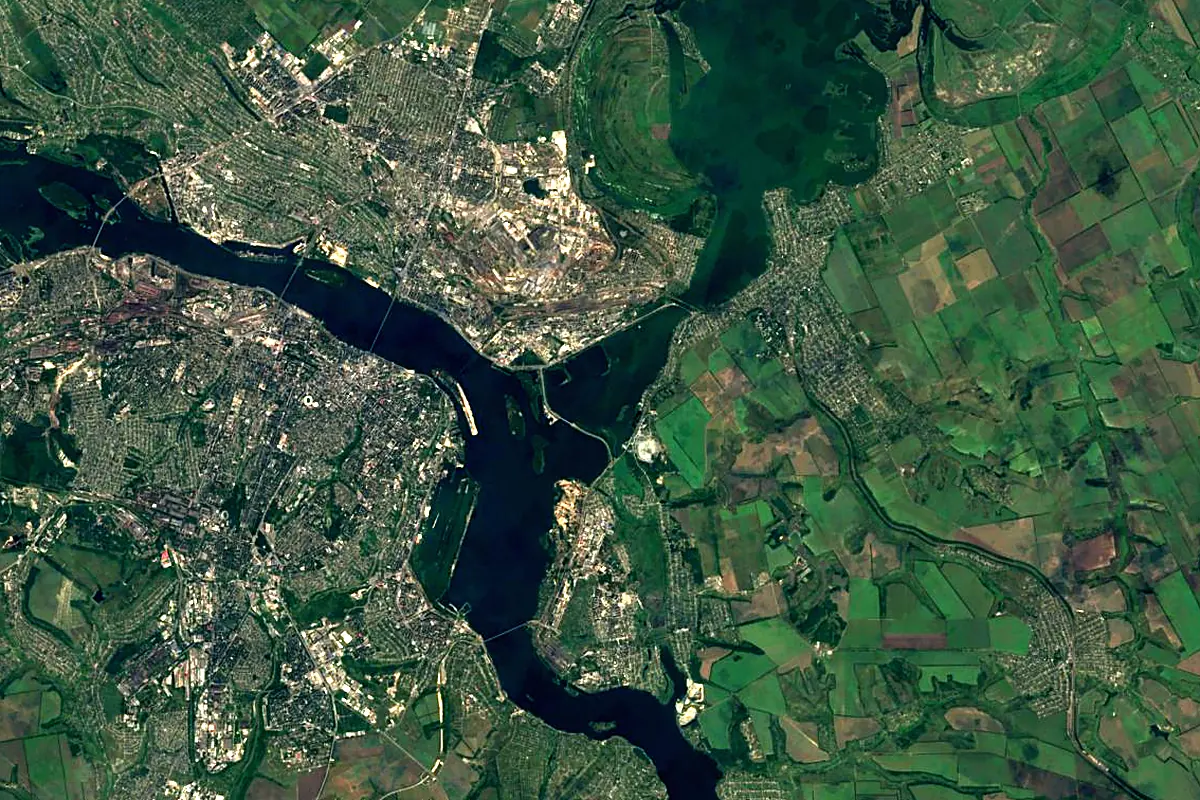 Samara River: satellite view of the mouth