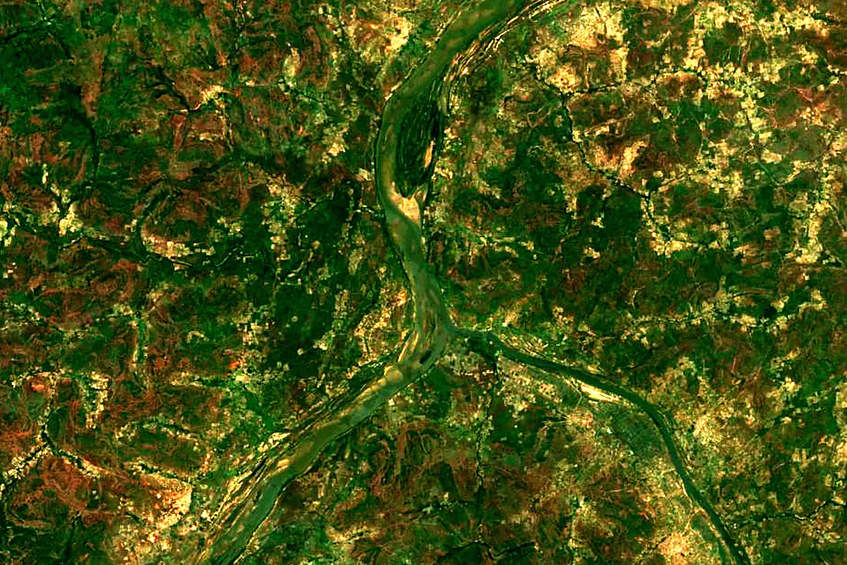 Sankarani River: satellite view of the mouth