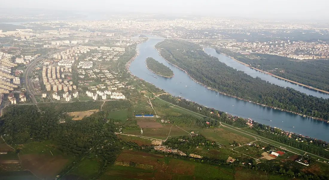 Novy Beograd and Sava IMG 0783