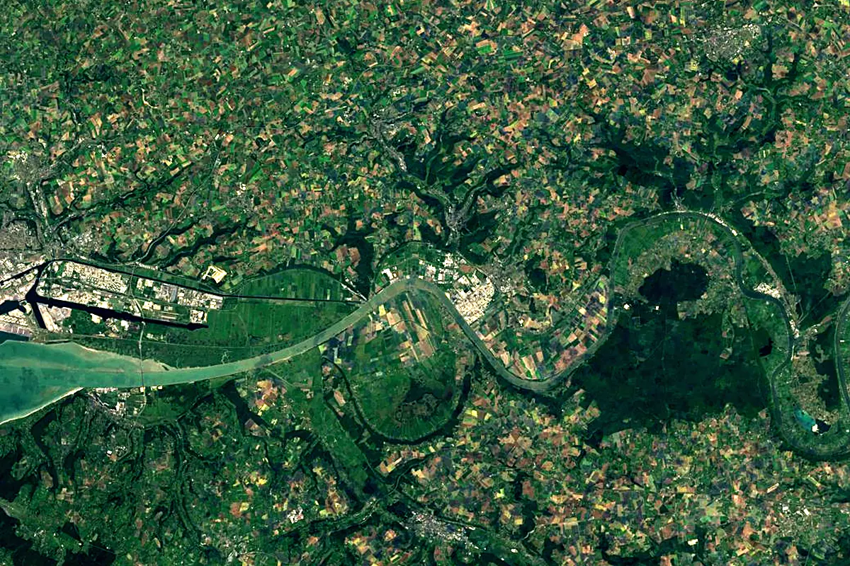 Seine: satellite view of the mouth