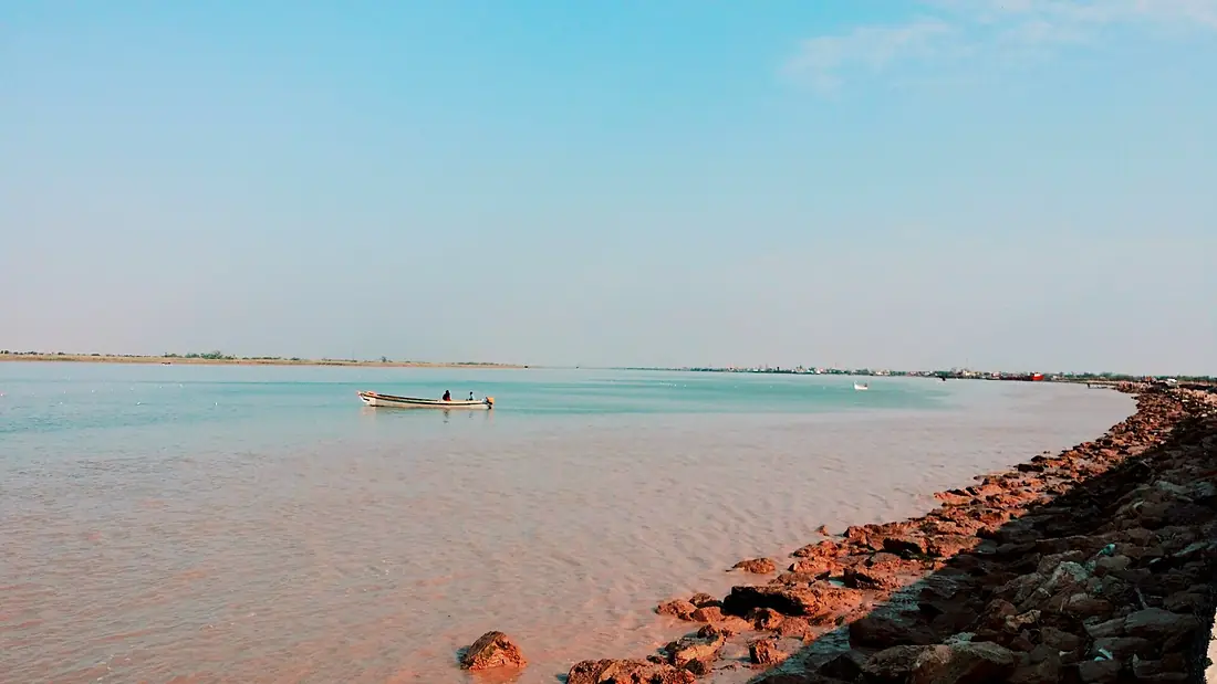 Basrah faw shat alarab
