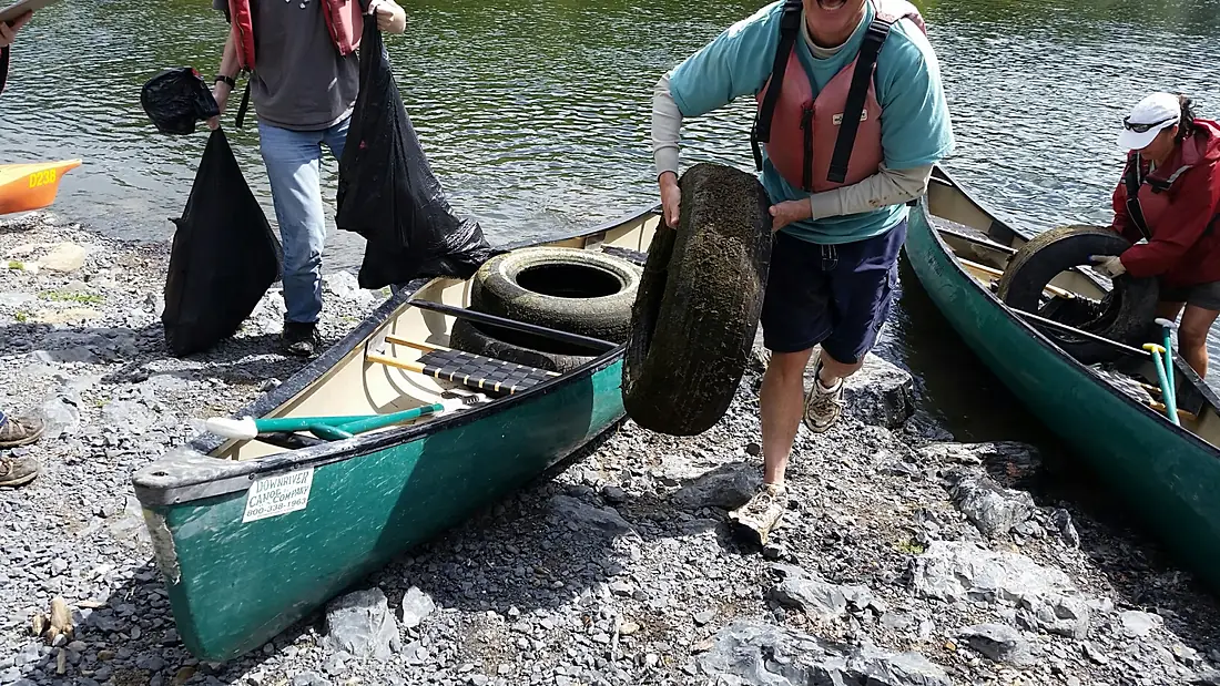 Shenandoah River Clean Up (22365534895)