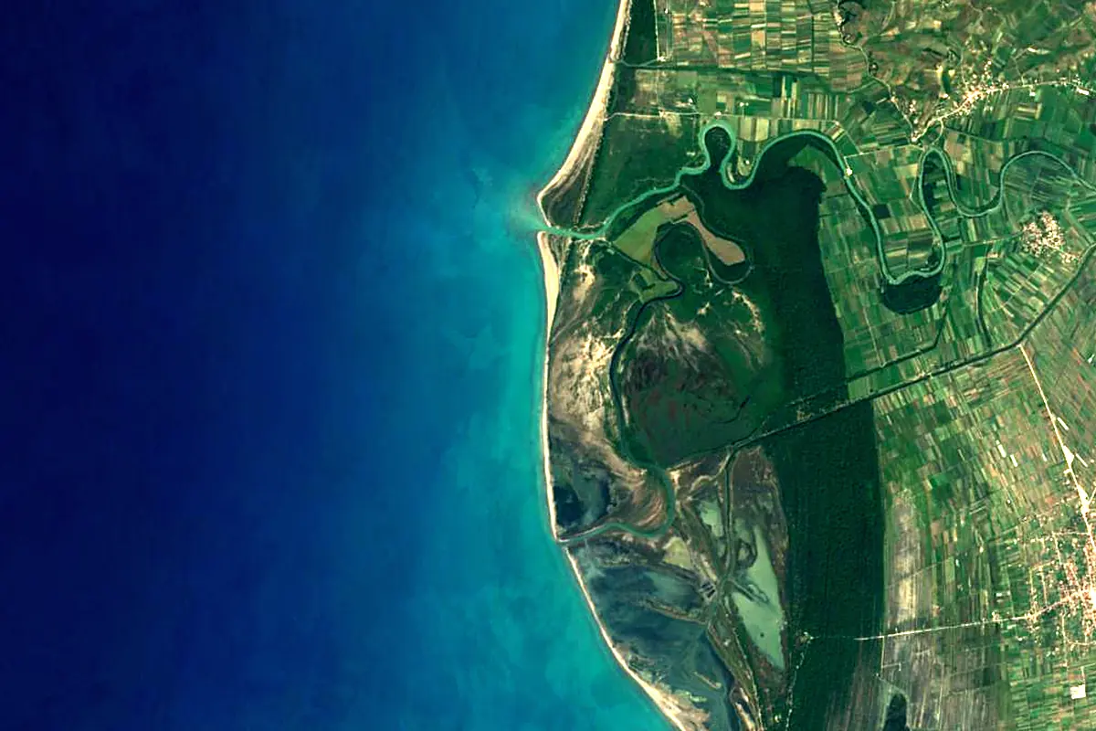 Shkumbin: satellite view of the mouth