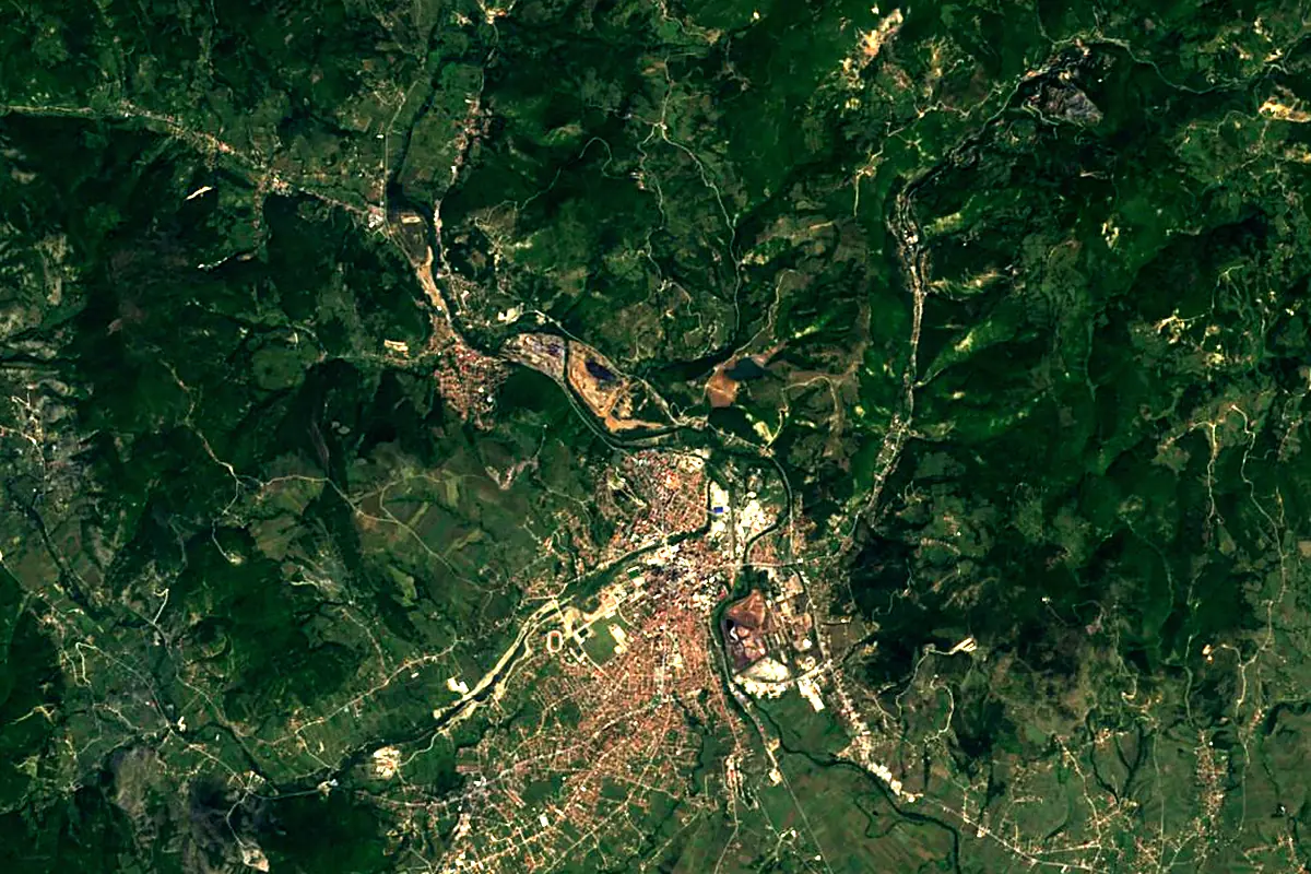 Sitnica: satellite view of the mouth
