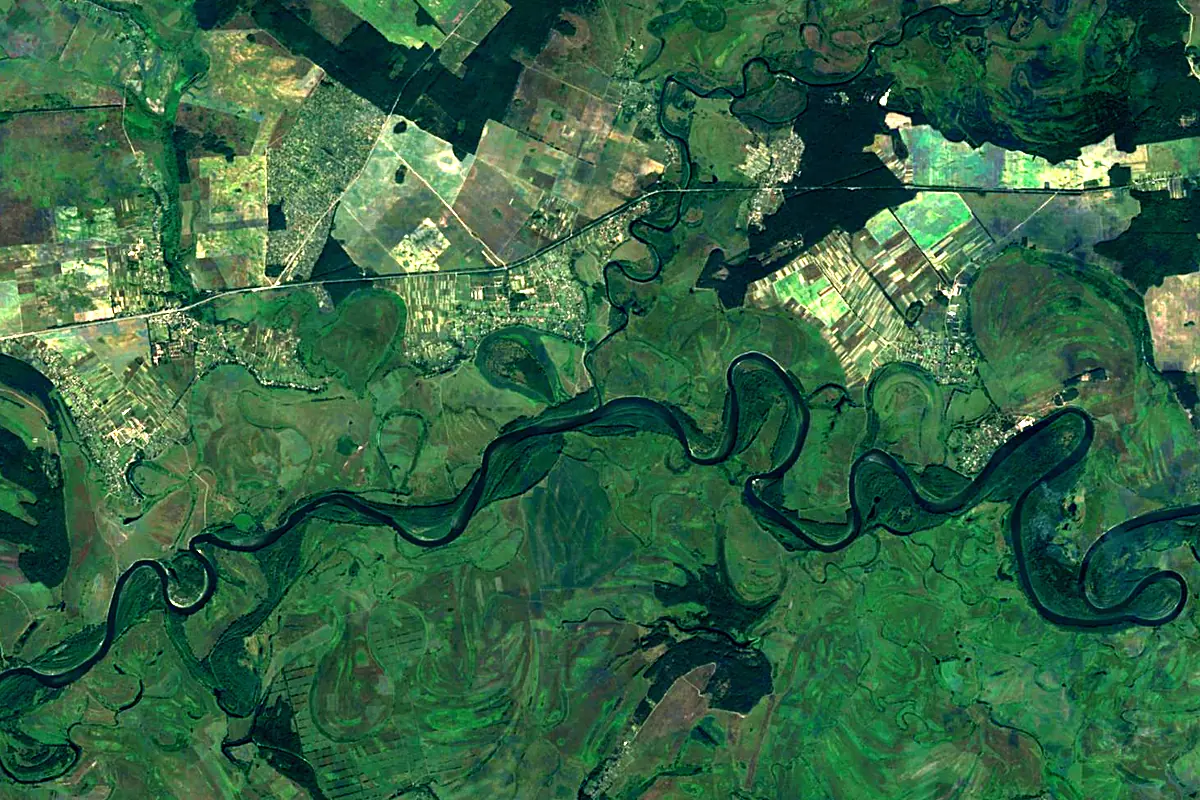 Snov: satellite view of the mouth