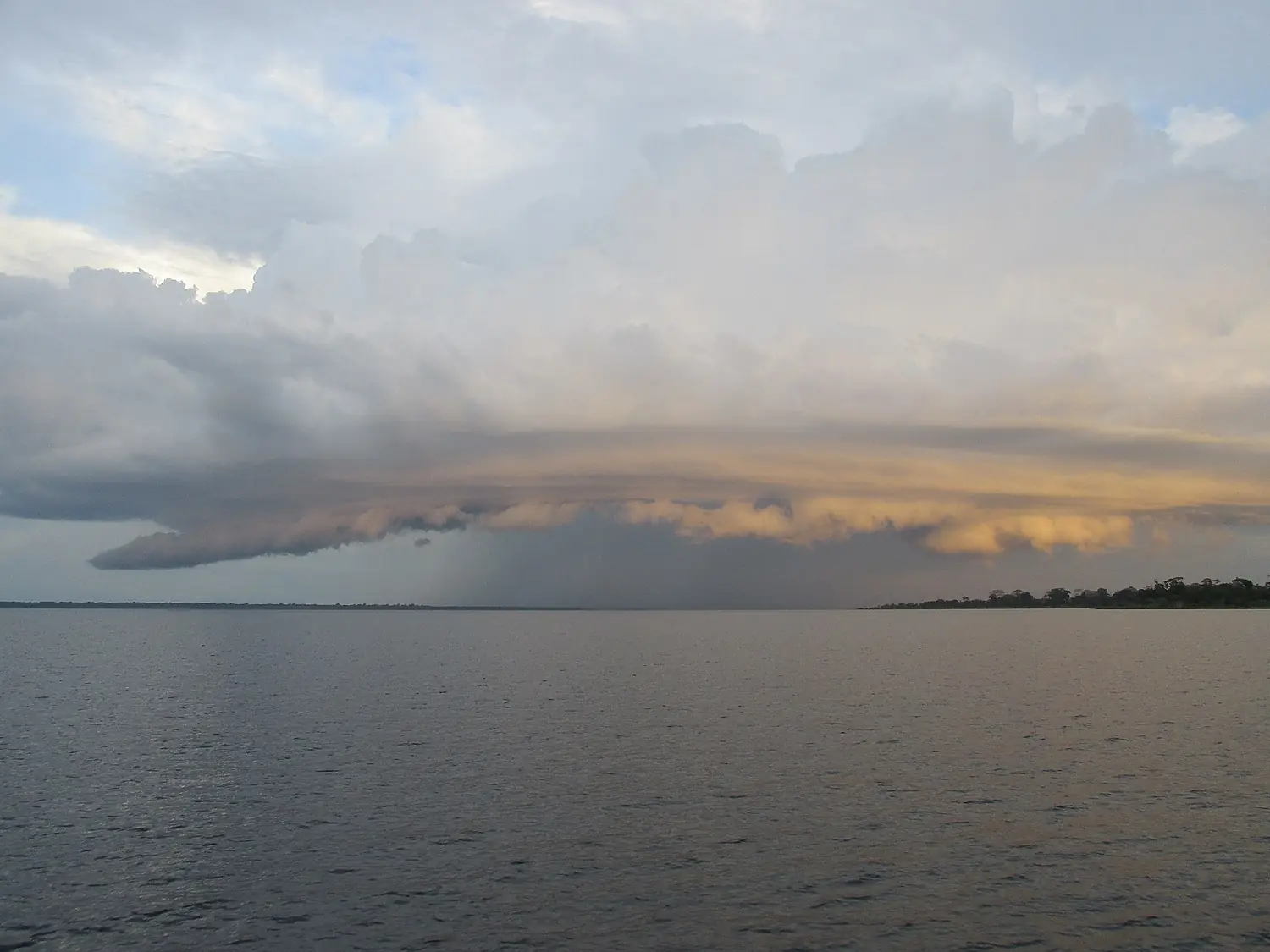 Rio solimões e sua imensidão