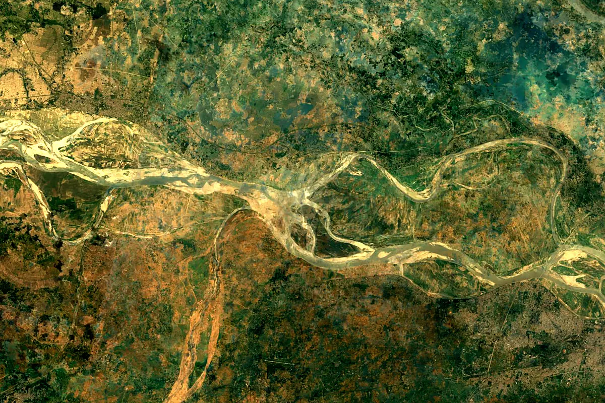 Son River: satellite view of the mouth