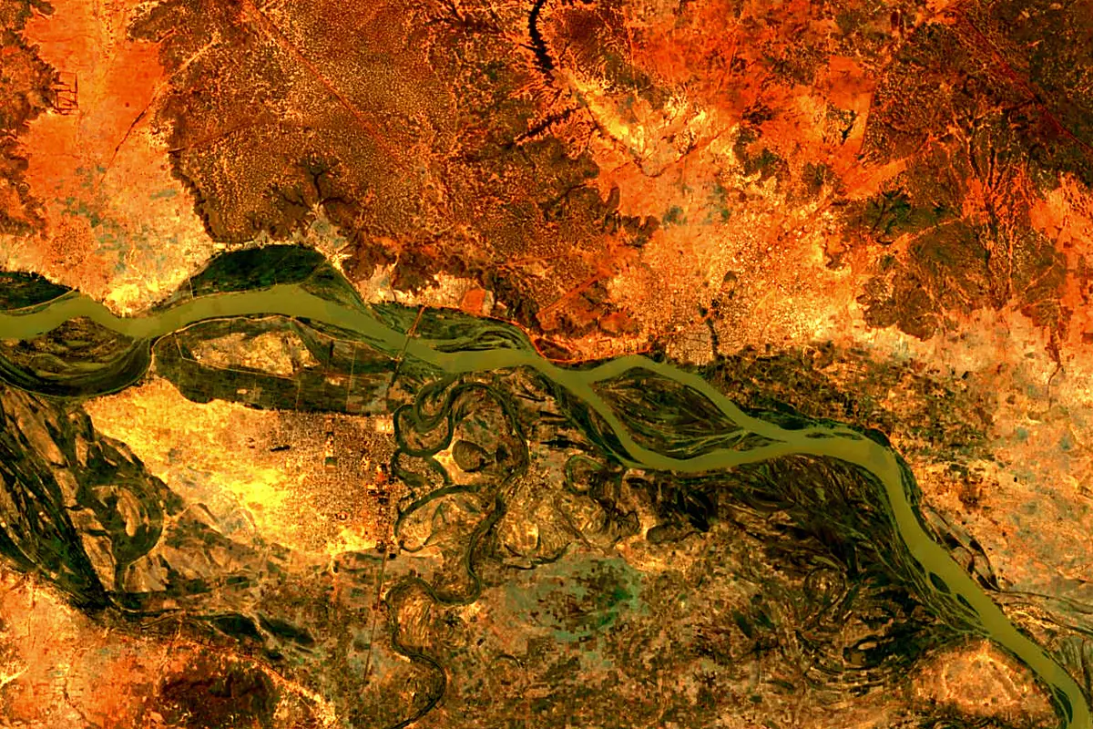 Sota River: satellite view of the mouth