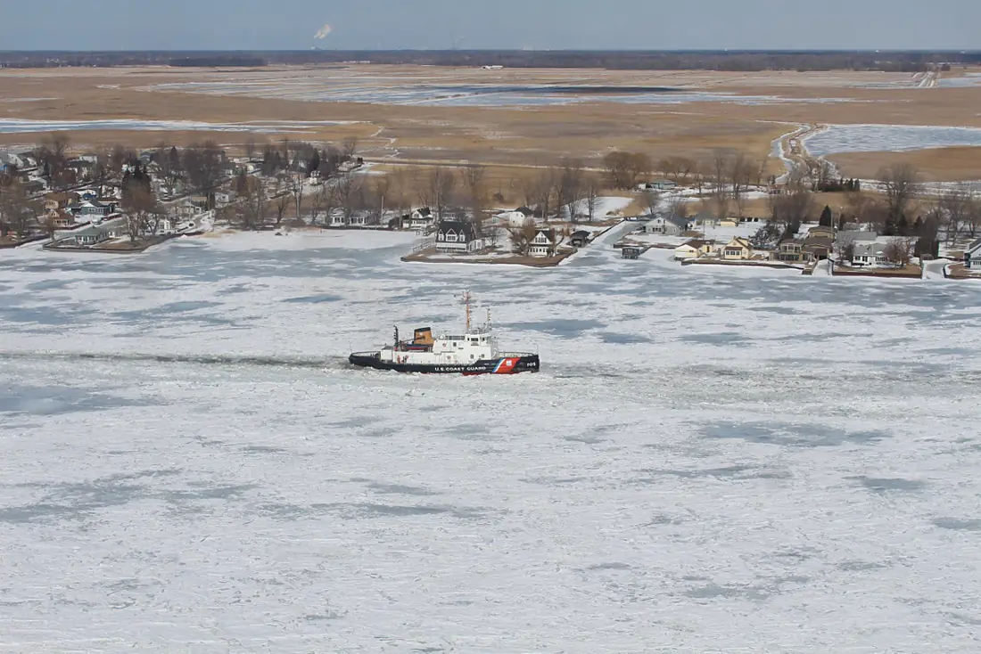 Coast Guard Cutter Neah Bay breaks ice in St. Clair River 140226-G-ZZ999-001