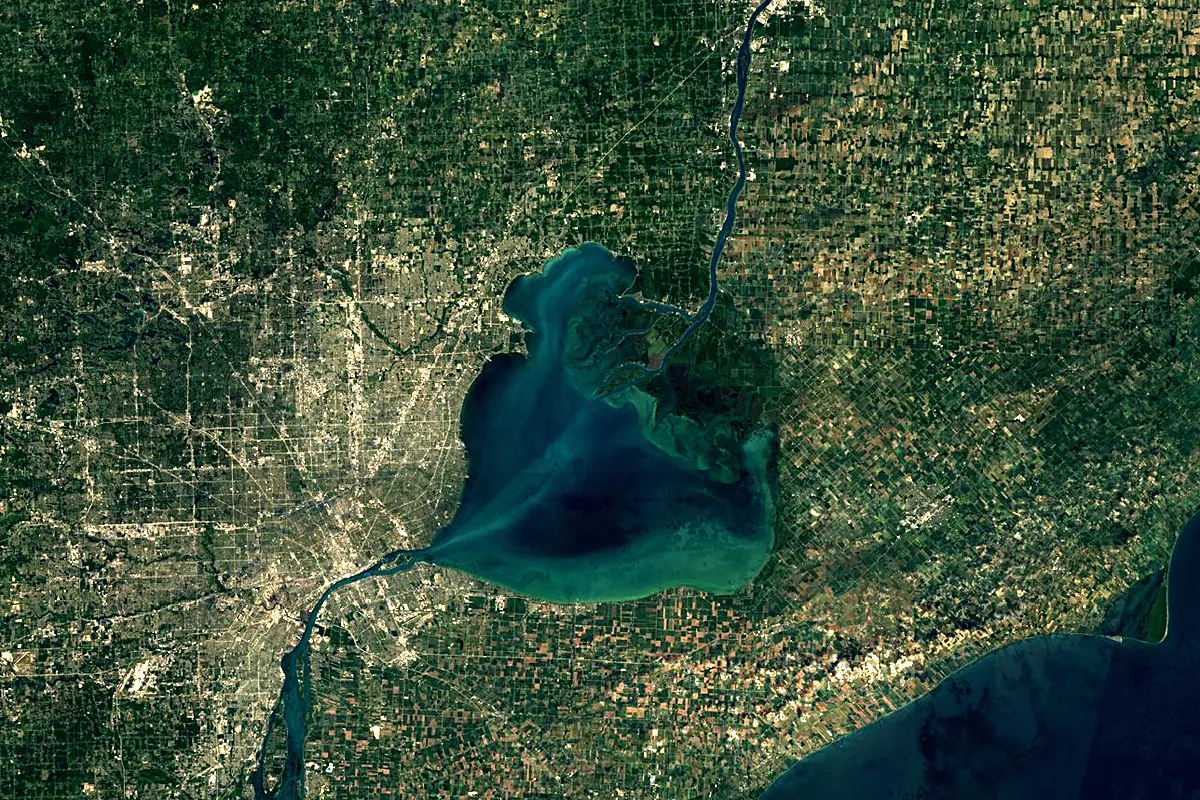 St. Clair River: satellite view of the mouth