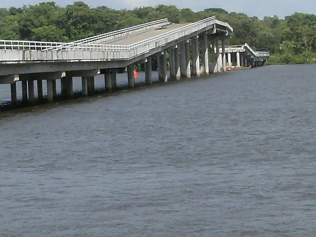 Broken down bridge over Suriname river between Carolina and Jodensavanne 2