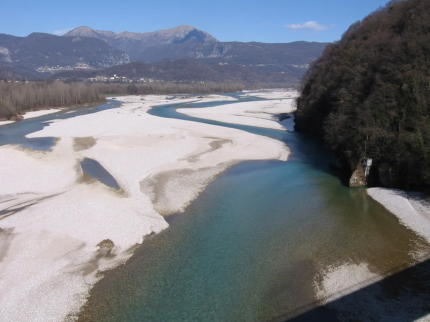 Le Tagliamento, pris du pont di Pisano