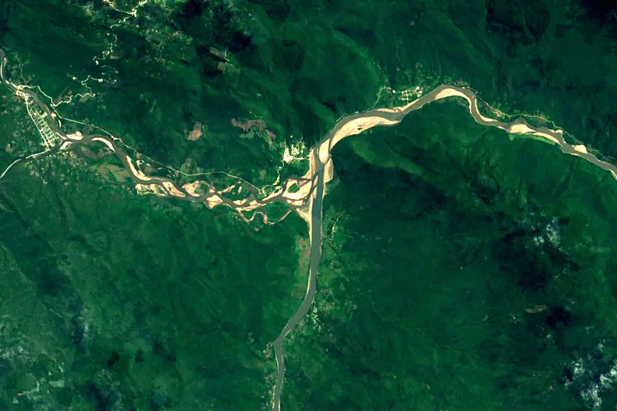 Tambo River: satellite view of the source