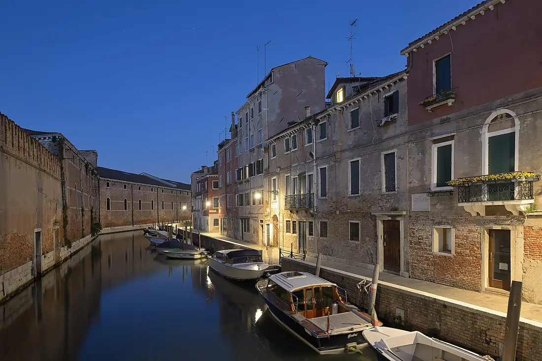 Rio de la Tana Tesa longa de la Tana Venezia notte