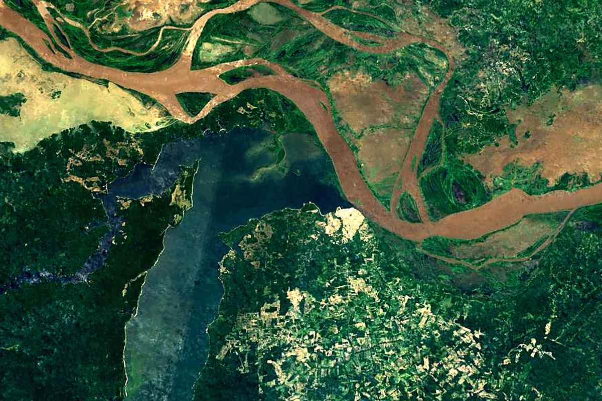 Tapajós River: satellite view of the mouth
