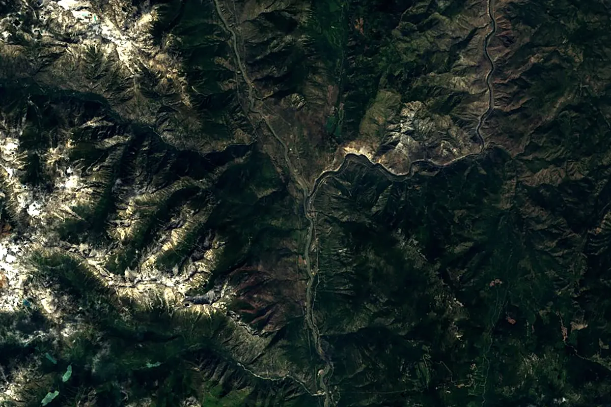 Thompson River: satellite view of the mouth