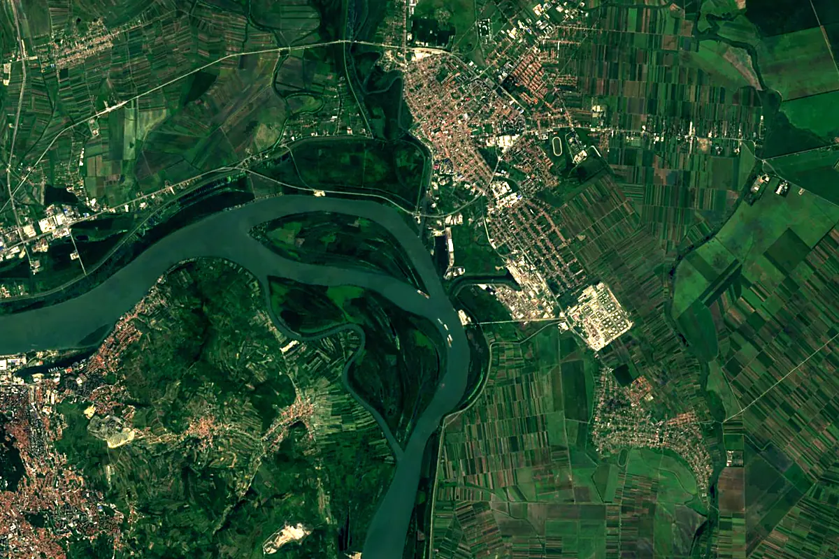 Timiș River: satellite view of the mouth