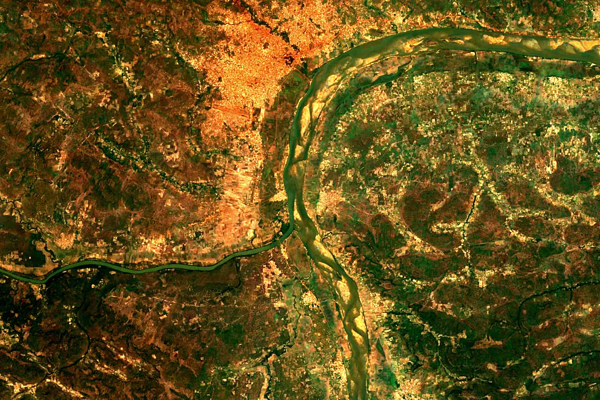 Tinkisso River: satellite view of the mouth