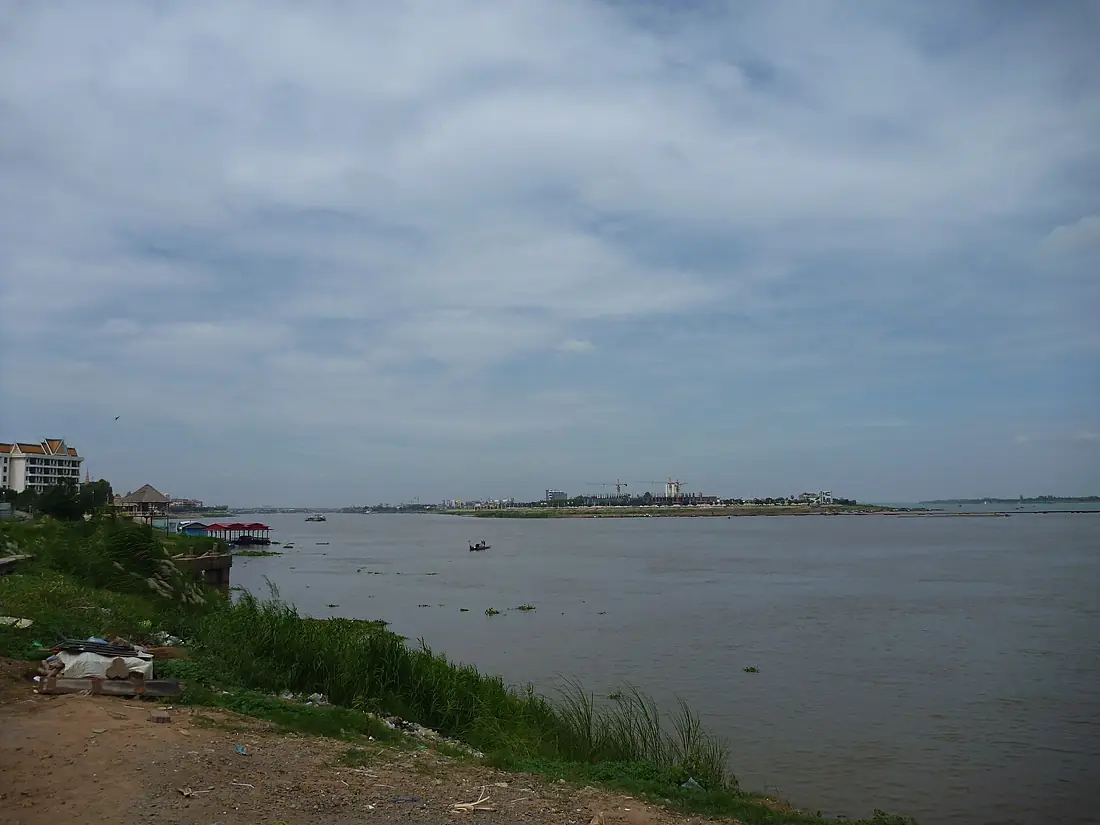 Tonle Sap and Mekong - panoramio