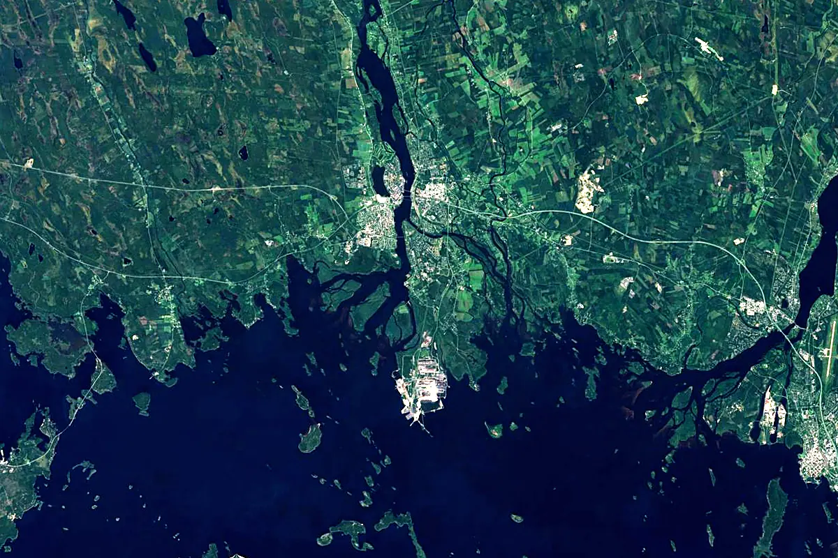Torne River: satellite view of the mouth