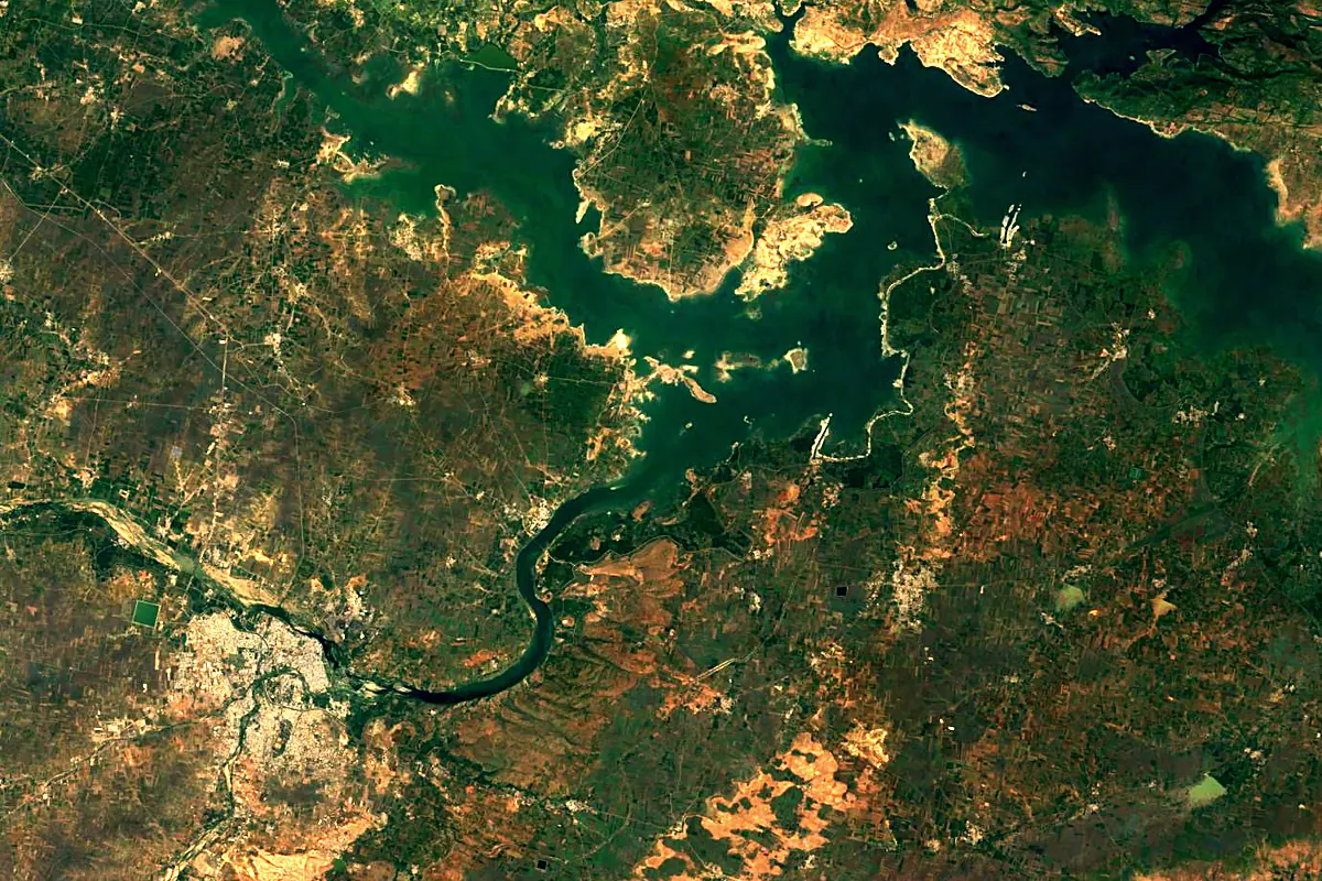 Tungabhadra River: satellite view of the mouth
