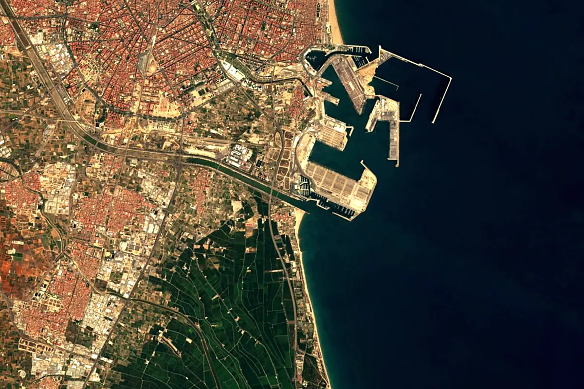 Turia: satellite view of the mouth