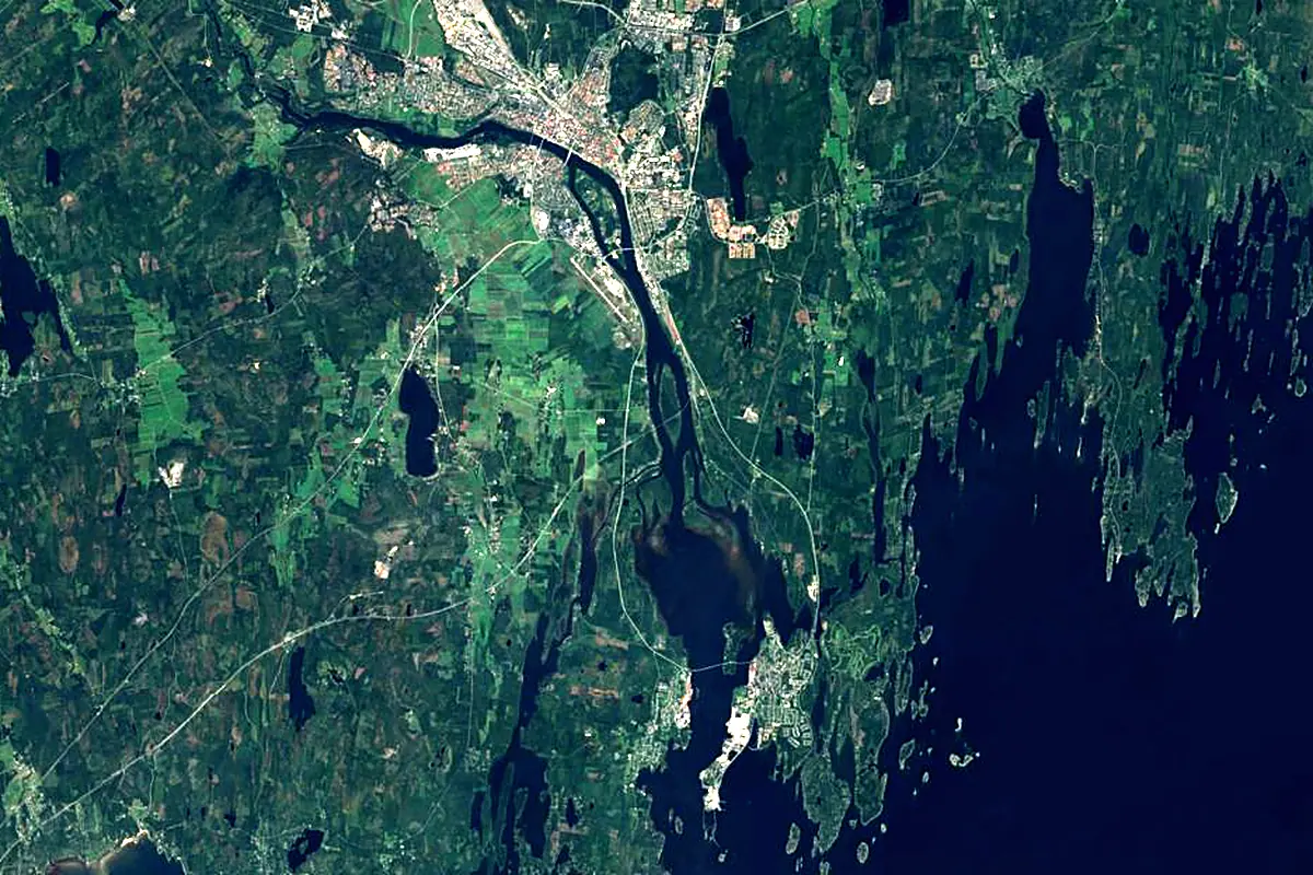 Ume älv: satellite view of the mouth