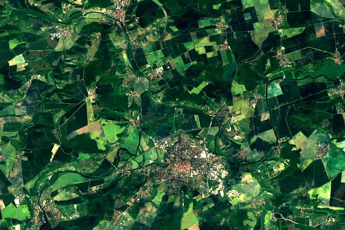 Unstrut: satellite view of the mouth