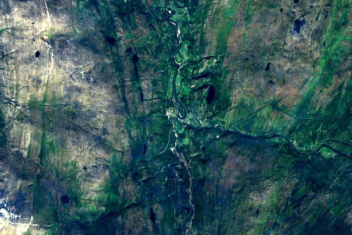 Vefsna: satellite view of the source