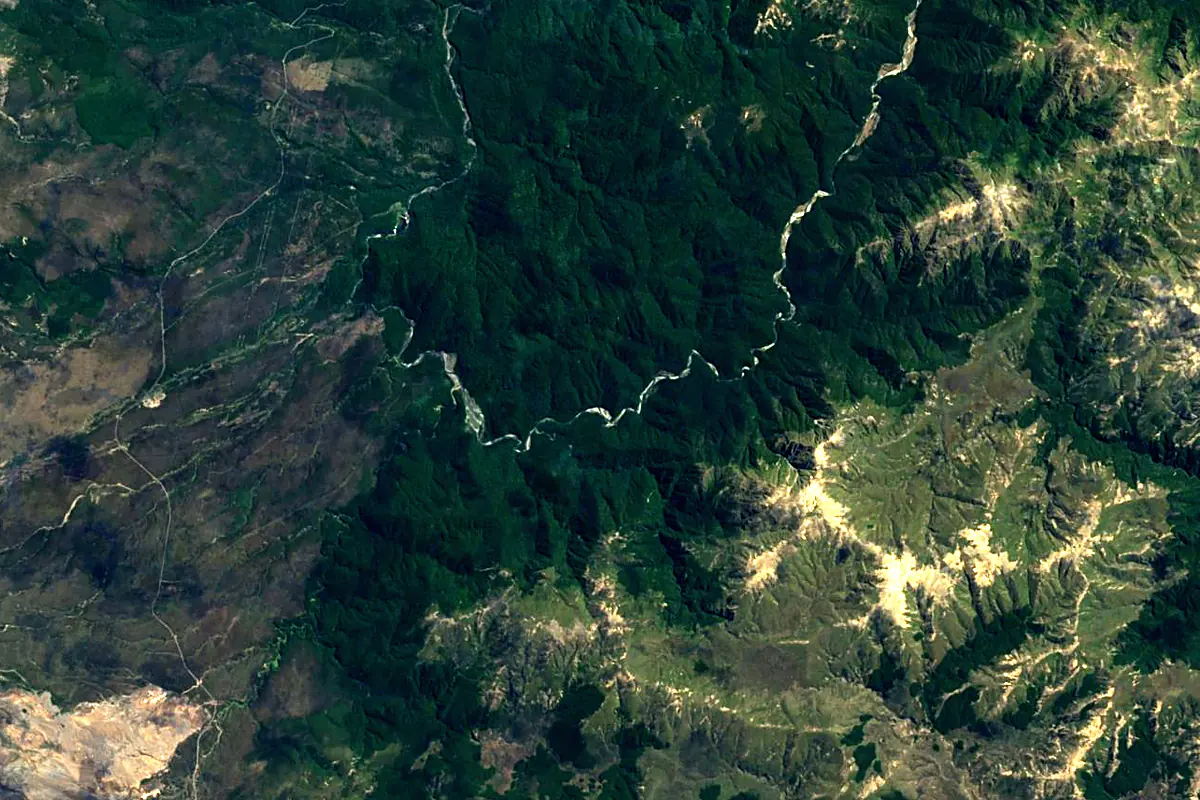 Waikato River: satellite view of the source