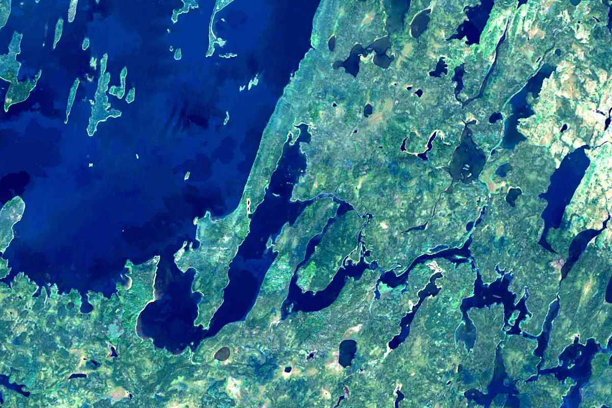 Winisk River: satellite view of the source