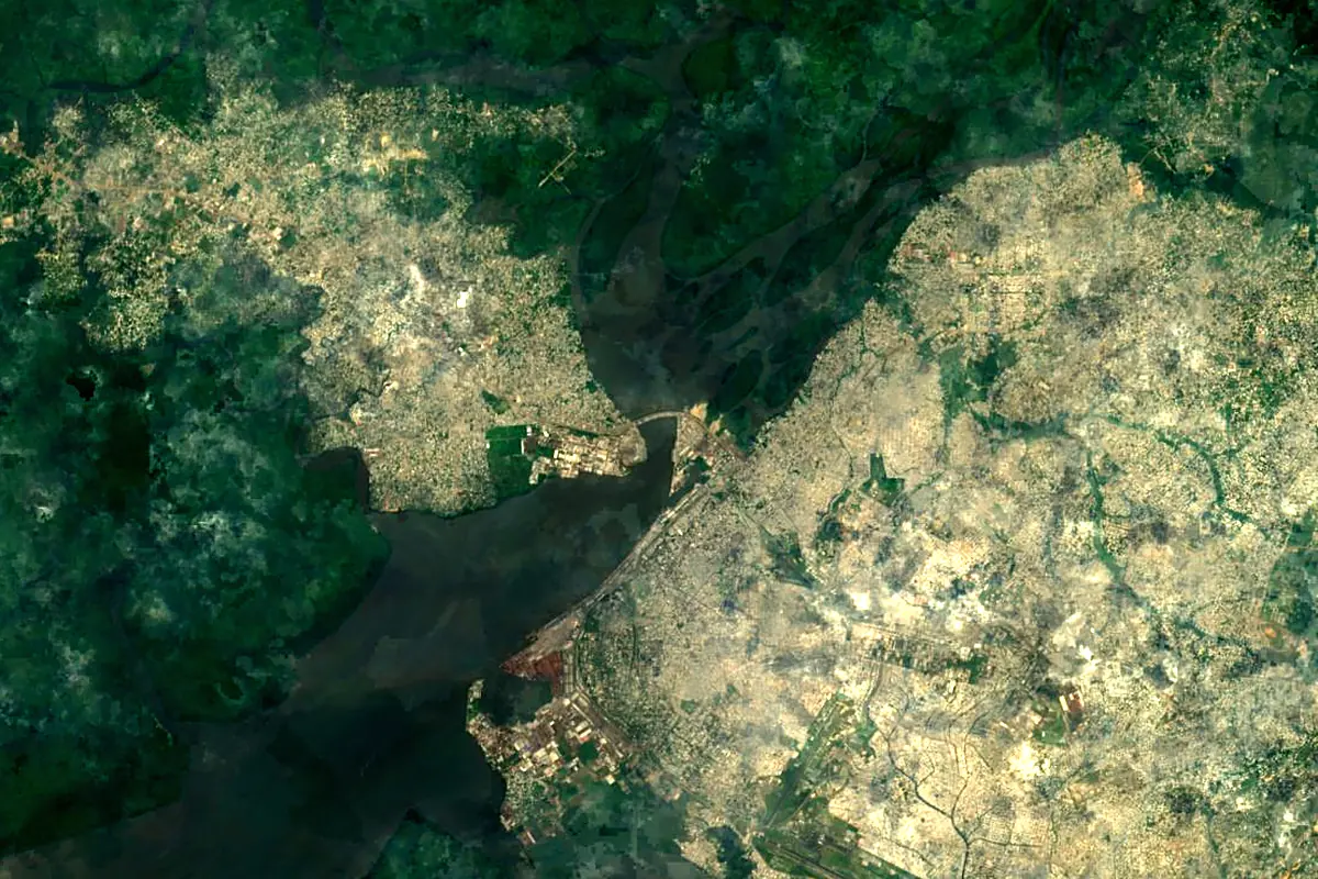 Wouri River: satellite view of the mouth