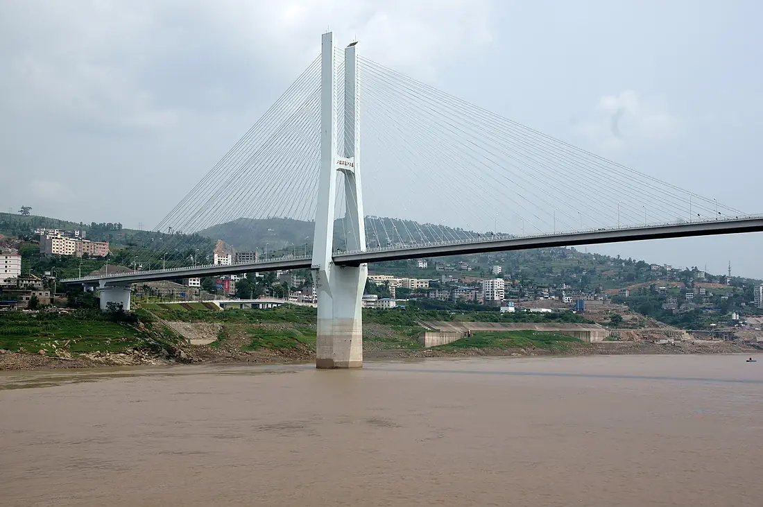 02 ChangJiang 07 GhostTownToChongQing 2011 06 18 006