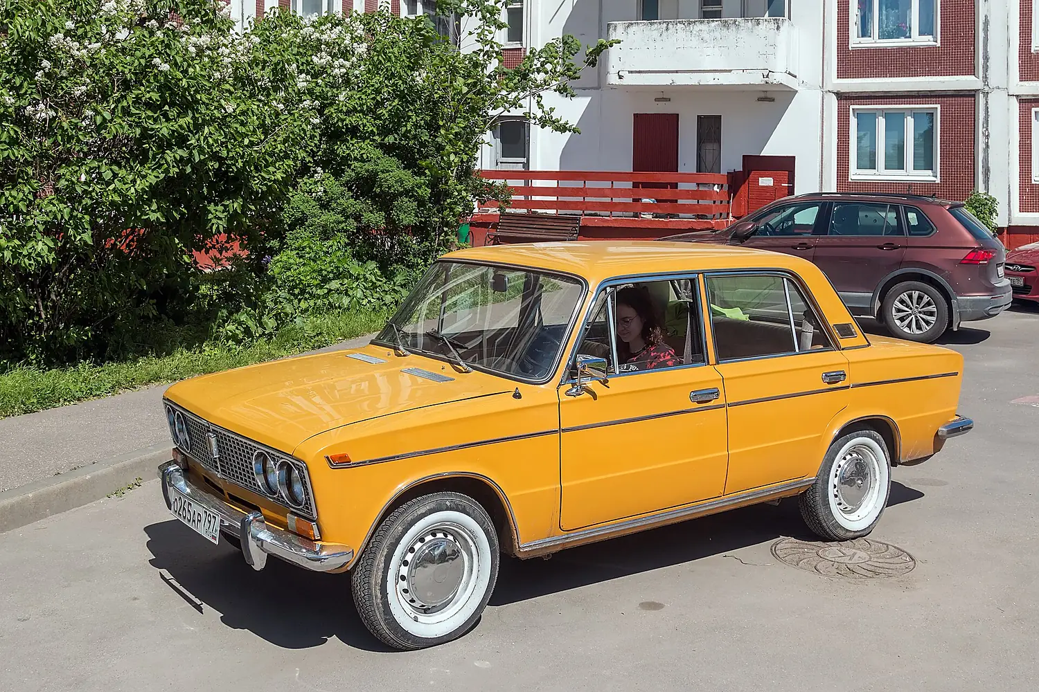 Moscow Yana Raynisa blv 45 k1 VAZ 2103 2022-06-07 1494