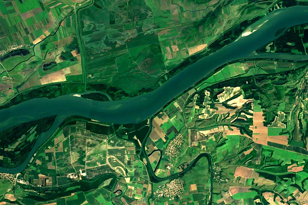 Yantra: satellite view of the mouth